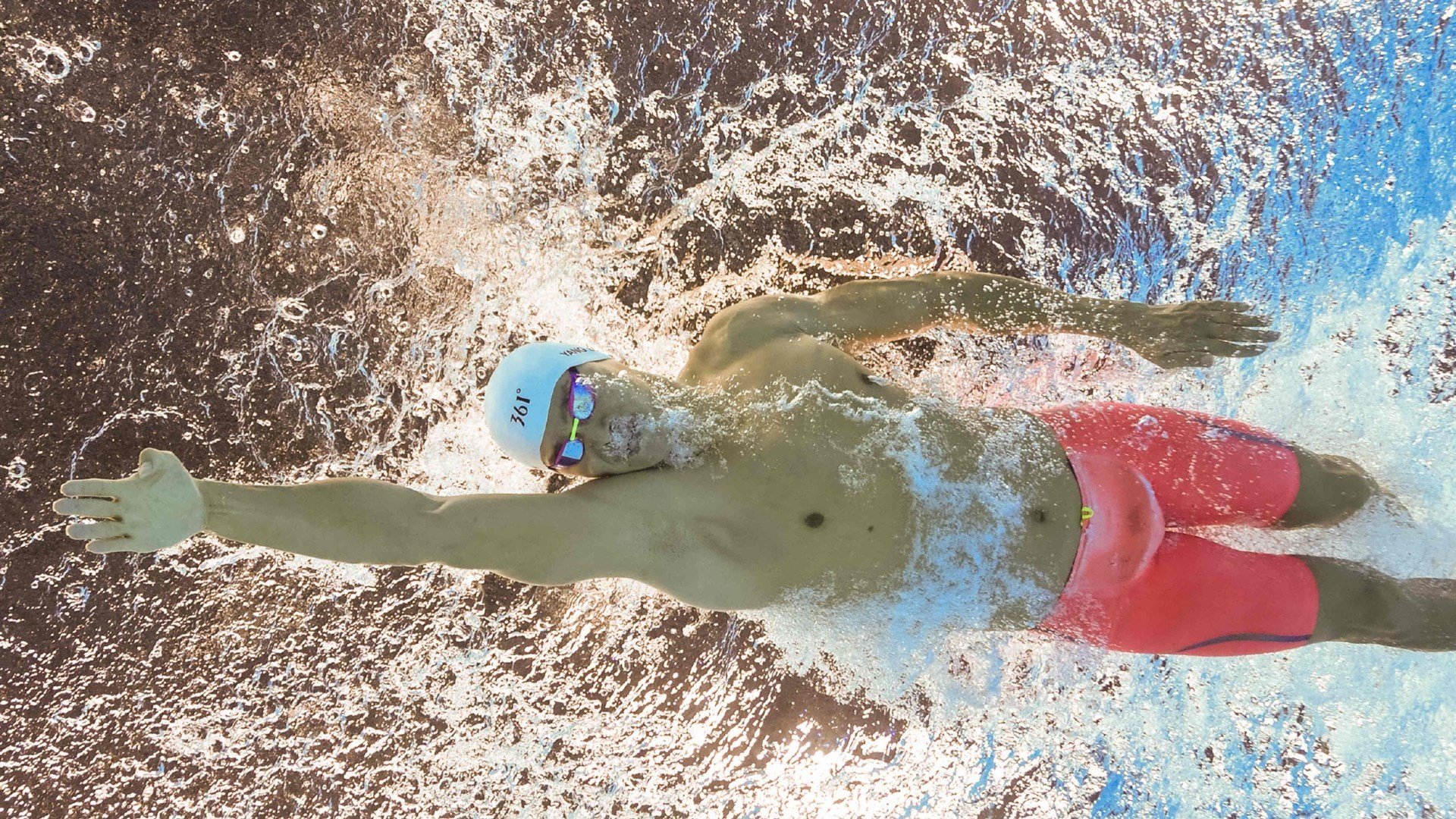 田径“多圈配速精准挑战” 每圈速度误差越小说明掌控越好